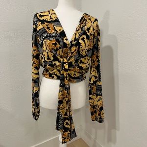 Privy top gold and black